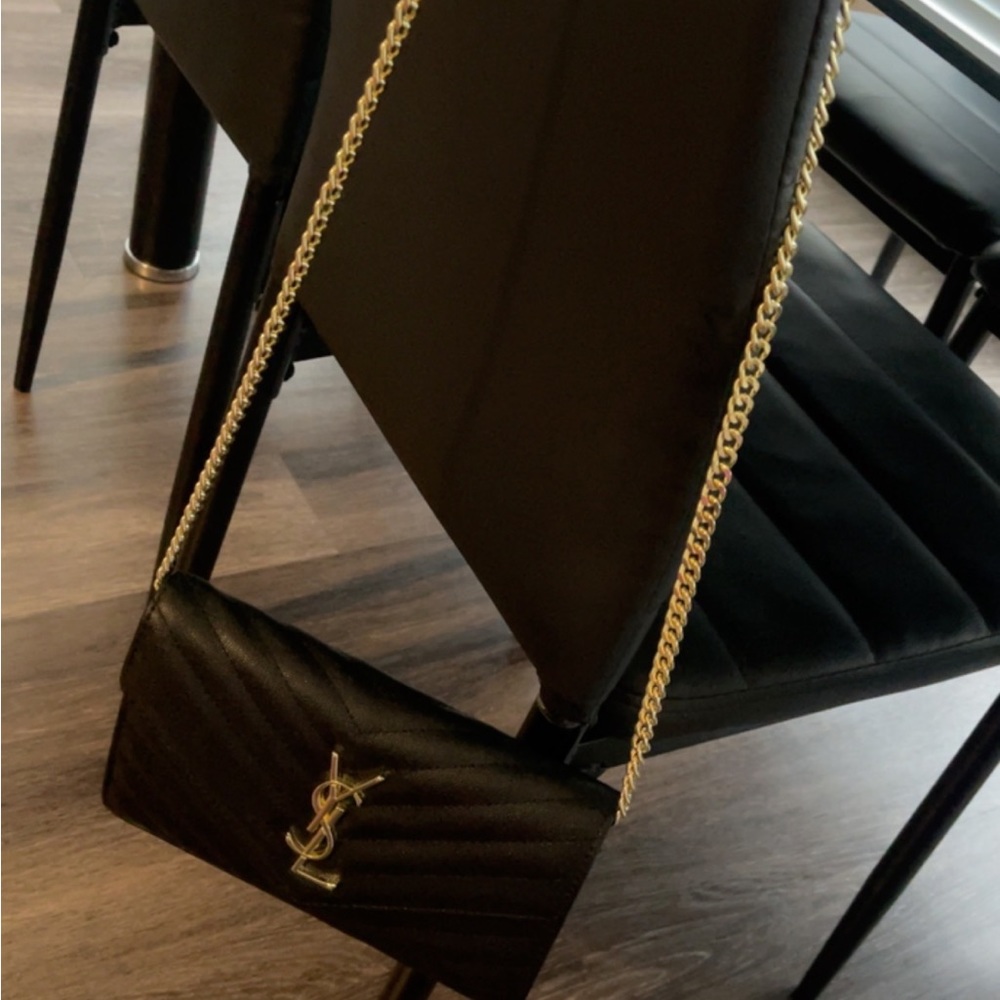 Yves Saint Laurent Monogramme wallet on chain
